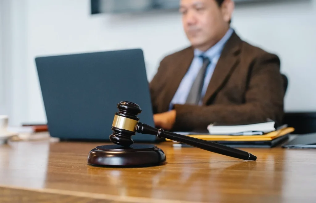 Law-Firms-in-Pakistan