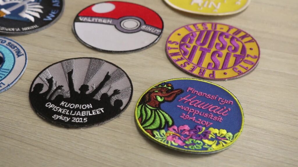 They are frequently used on tactical gear, headgear, jackets, bags, and uniforms. Sharp detailing and vivid colors that hold up over time are possible with custom PVC patches.
