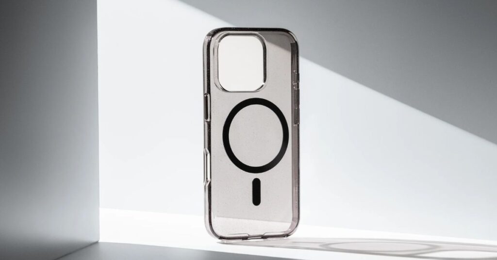 9 Anti Yellowing Clear Cases That Actually Work Well Each Time
