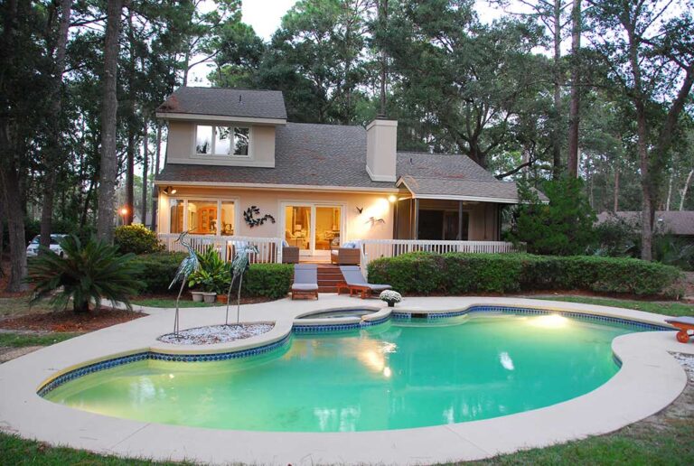 Hilton Head Island vacation home with spa