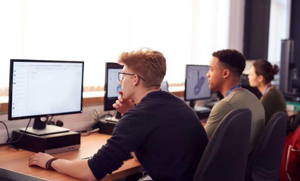 How to Achieve a BTEC Distinction - Portfolio Structure and Evidence Strategies (2)