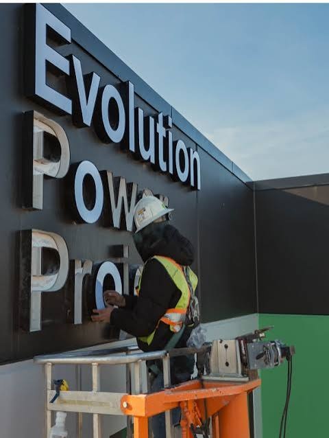 professional outdoor sign installation