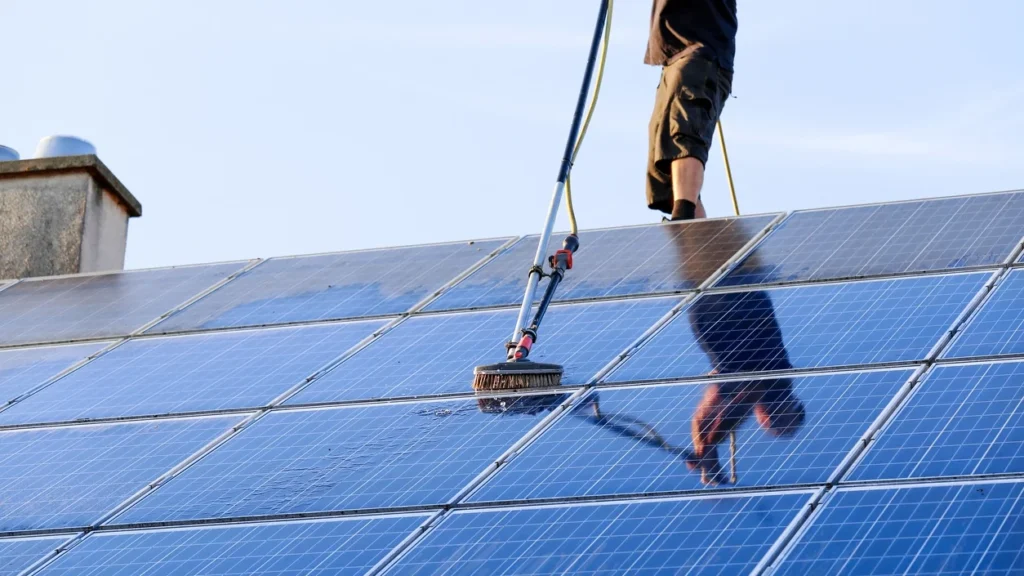 Professional solar panel cleaning